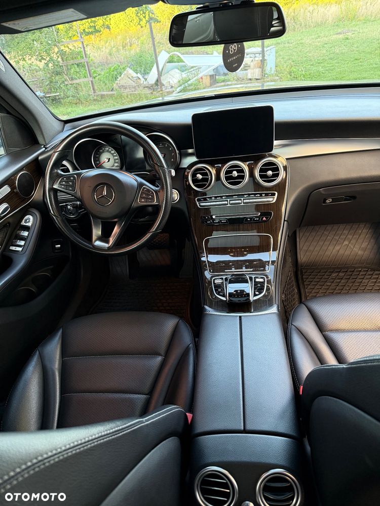 Mercedes-Benz GLC - 19
