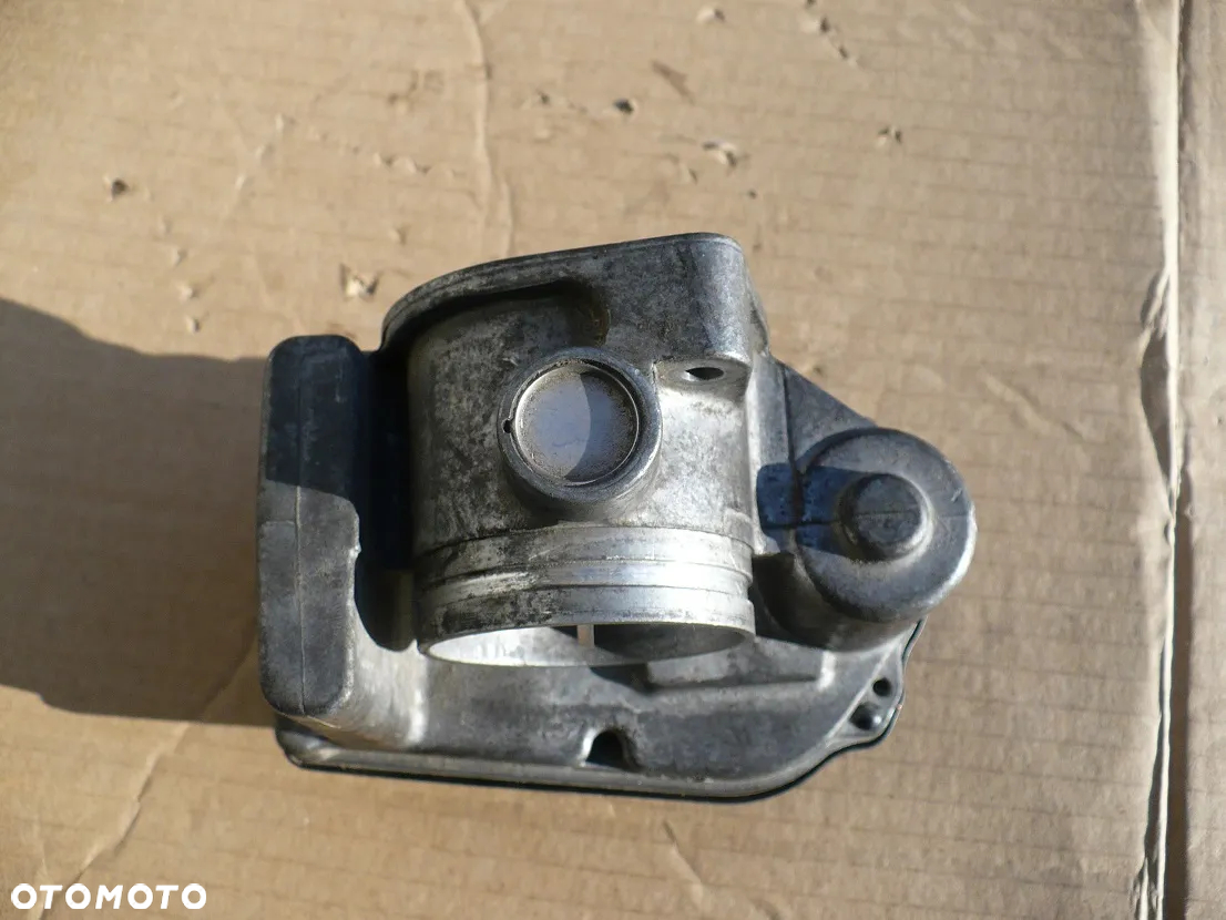 mercedes przepustnica 2.3 kompresor 1110980009 vdo 408224/001 - 3