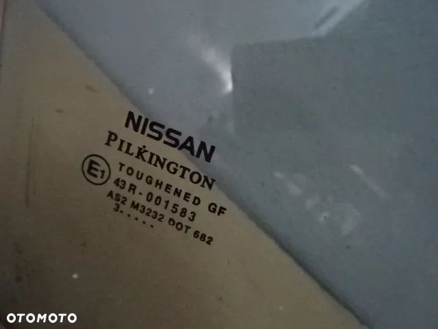 SZYBA BOCZNA DRZWI PRAWY PRZÓD NISSAN MICRA K12 NR130 - 3