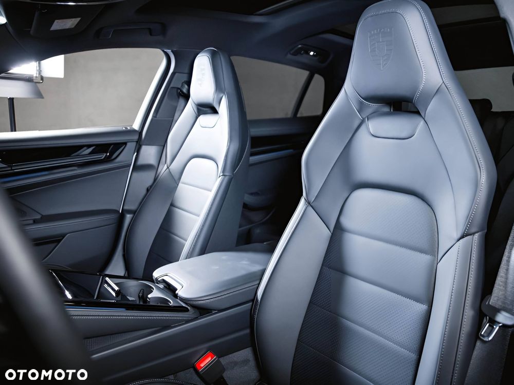 Porsche Panamera 4 - 7