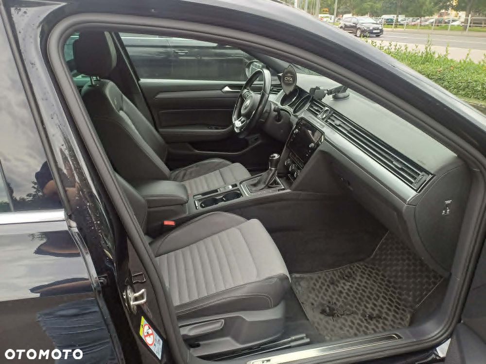 Volkswagen Passat - 6