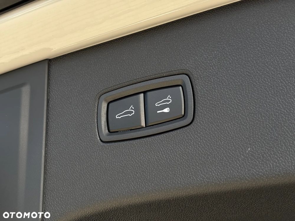 Porsche Cayenne Turbo E-Hybrid PHEV - 35