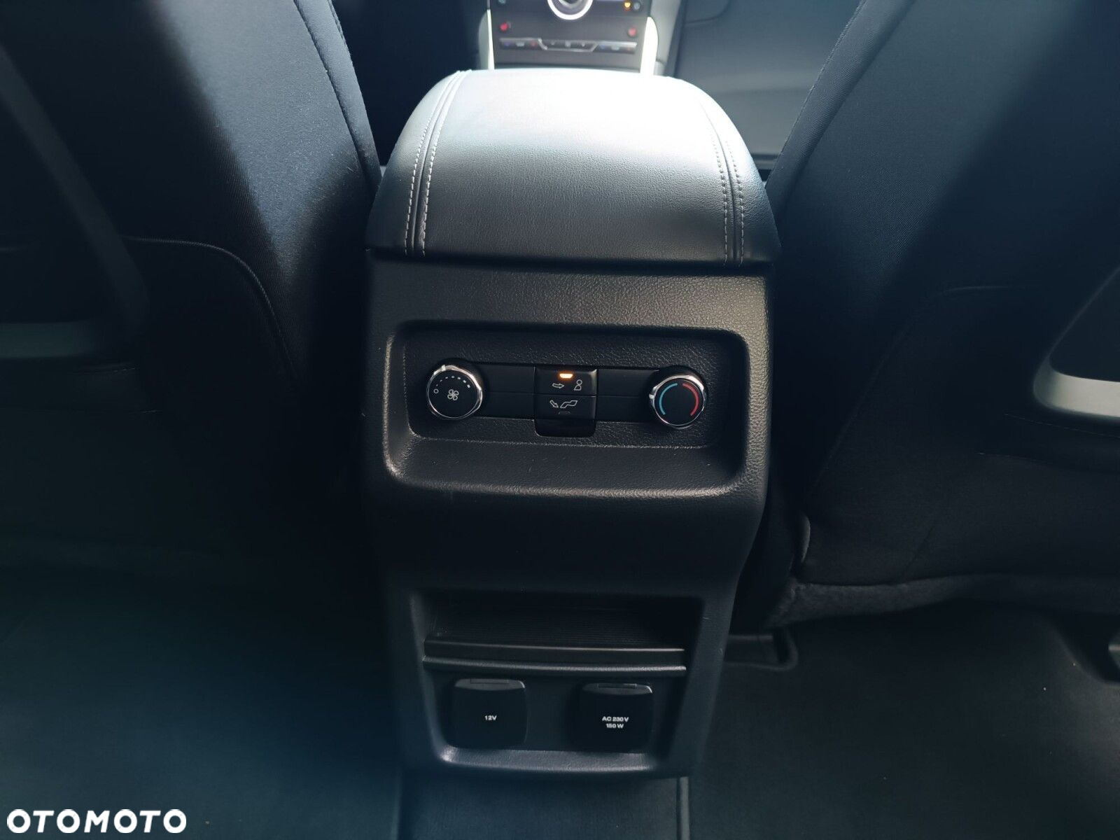 Ford Galaxy 2.0 EcoBlue 4WD Titanium - 38