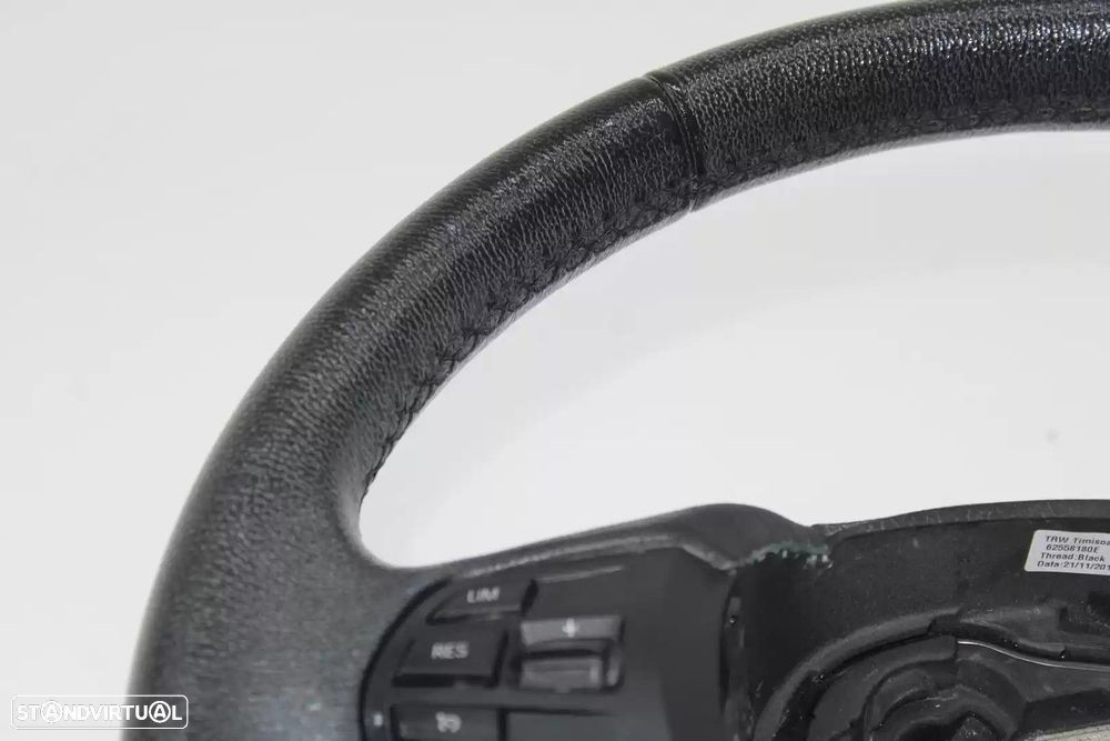 VOLANTE BMW 1 2018 -686395504 - 2