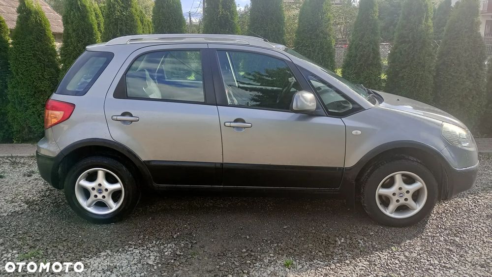 Fiat Sedici ver-1-9-multijet-4x4-emotion - 5