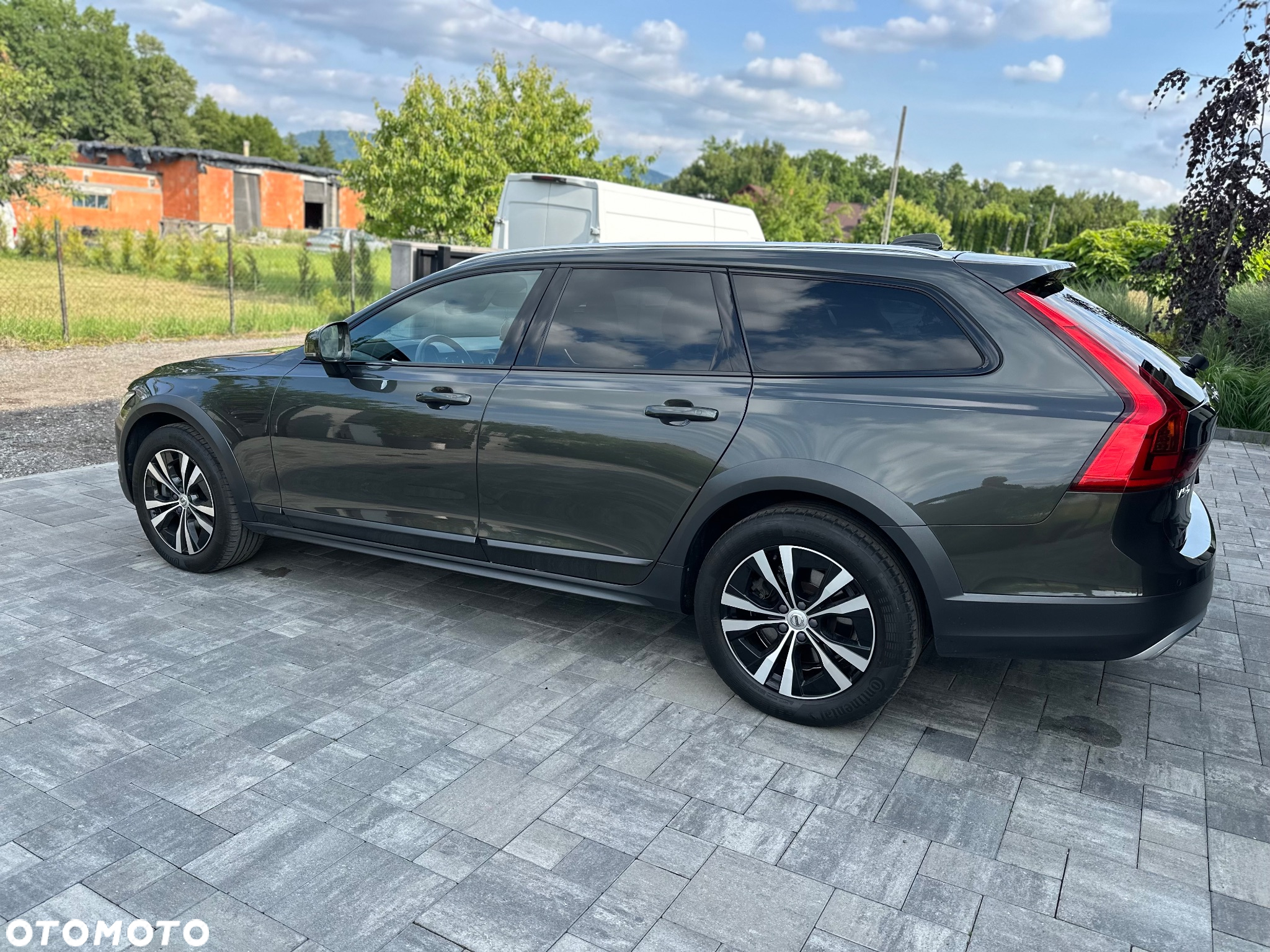 Volvo V90 Cross Country D4 AWD - 19