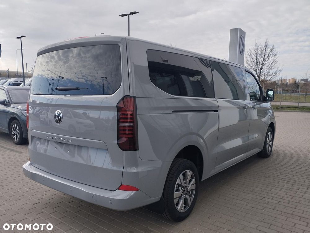 Volkswagen Caravelle - 8