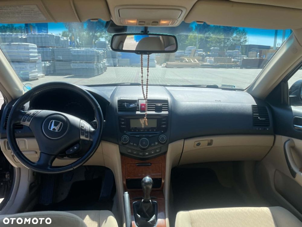 Honda Accord 2.0 Executive - 6