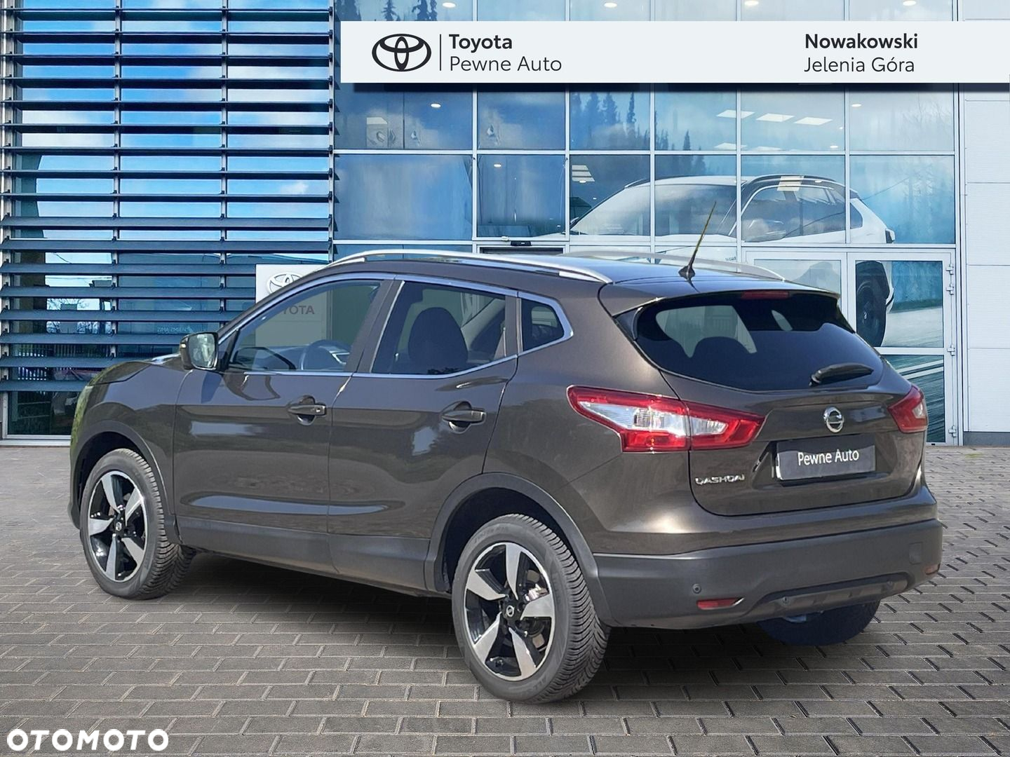 Nissan Qashqai 1.6 DCi 4x4 N-Connecta EU6 - 8