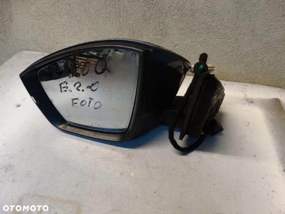 LUSTERKO Lewe  Prawe SKODA KAROQ różne funkcje asystent fotohrom - 1