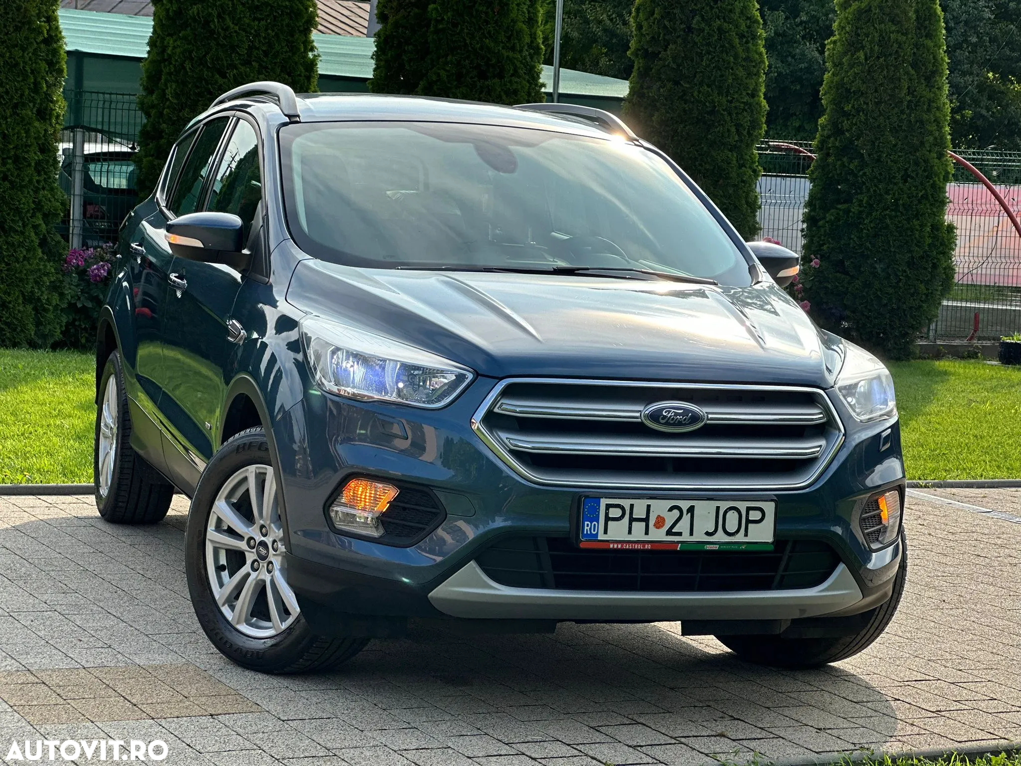 Ford Kuga 2.0 TDCi 4WD Trend - 2