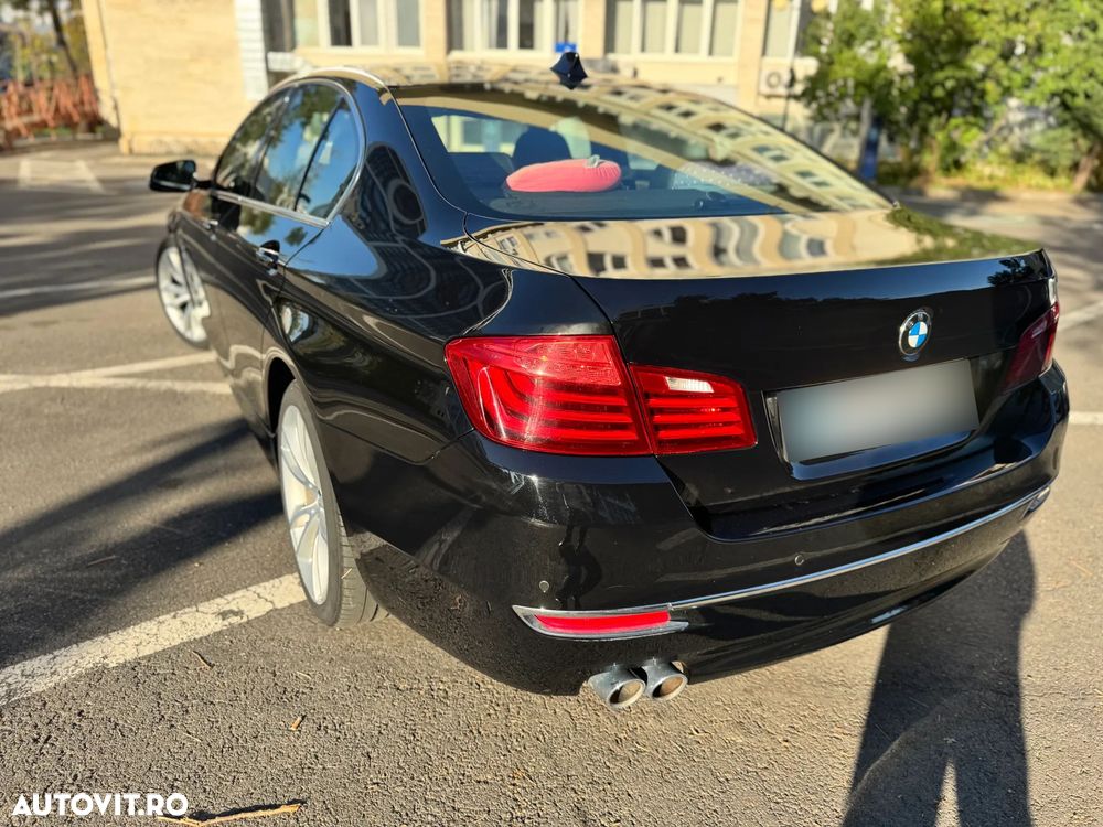 BMW Seria 5 530d xDrive AT - 16