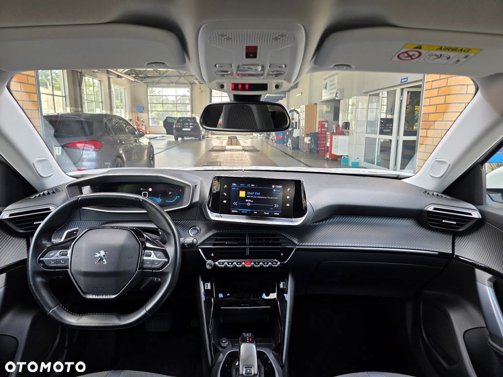 Peugeot 2008 1.5 BlueHDi Allure S&S EAT8 - 26