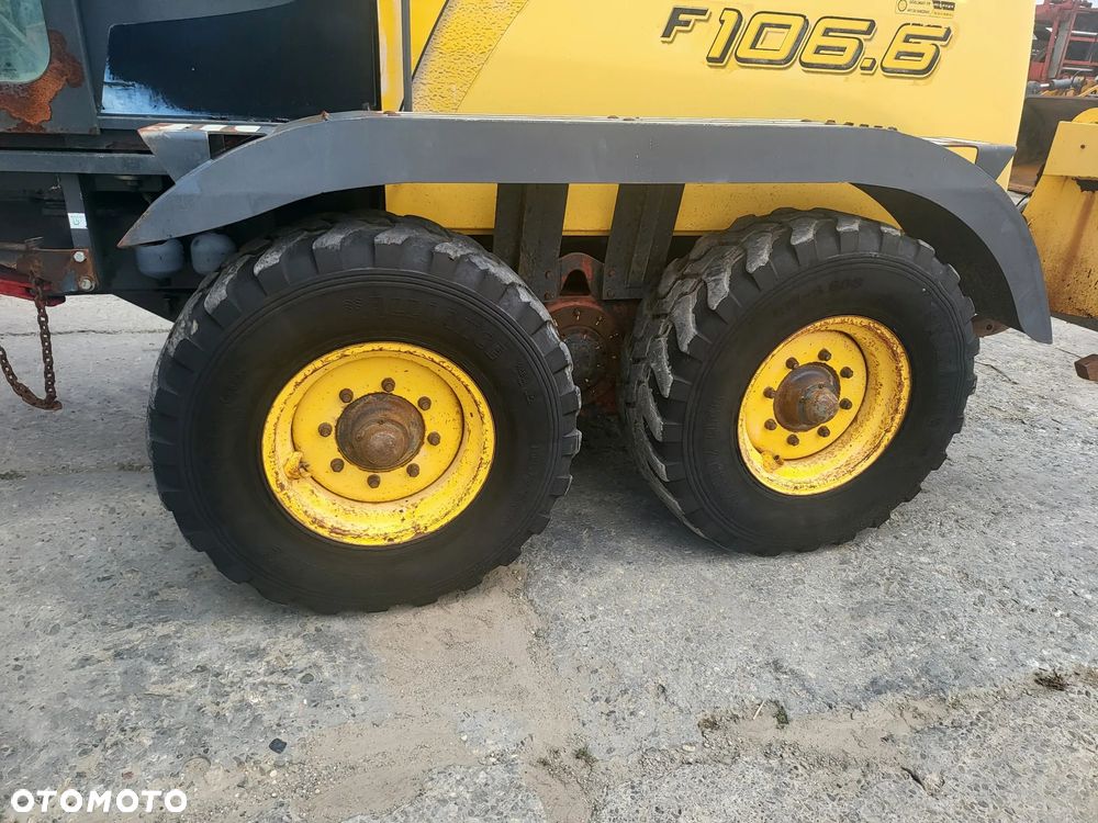 New Holland F106.6 - 4
