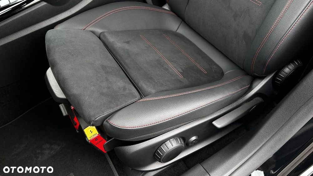 Mercedes-Benz CLA 200 mHEV AMG Line 7G-DCT - 13