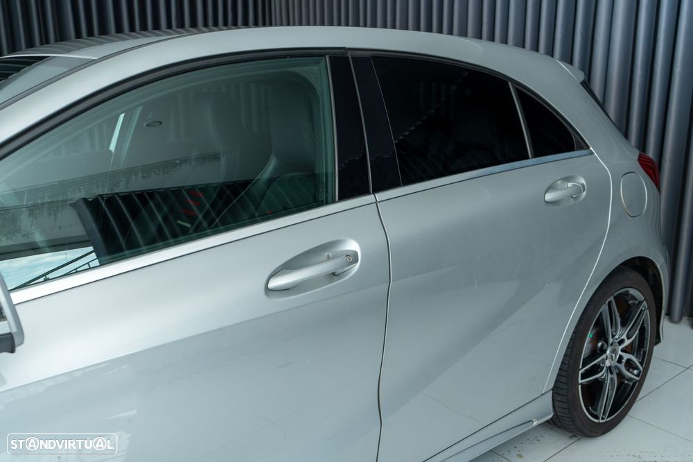 Mercedes-Benz A 180 d AMG Line - 30