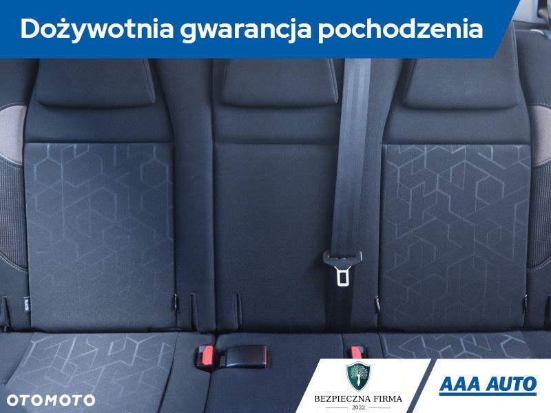 Peugeot 2008 - 12