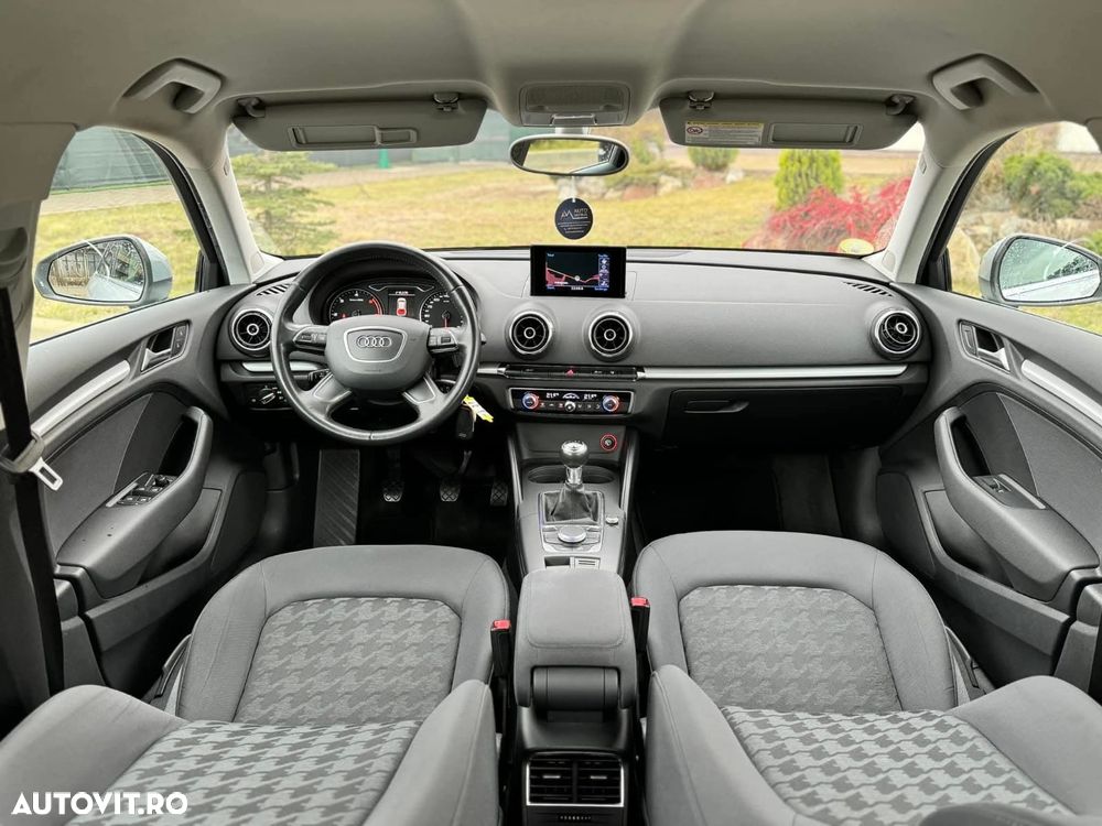 Audi A3 1.6 TDI DPF Ambiente - 5
