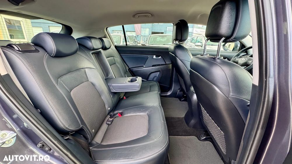 Kia Sportage 2.0 CRDI 2WD Spirit - 7