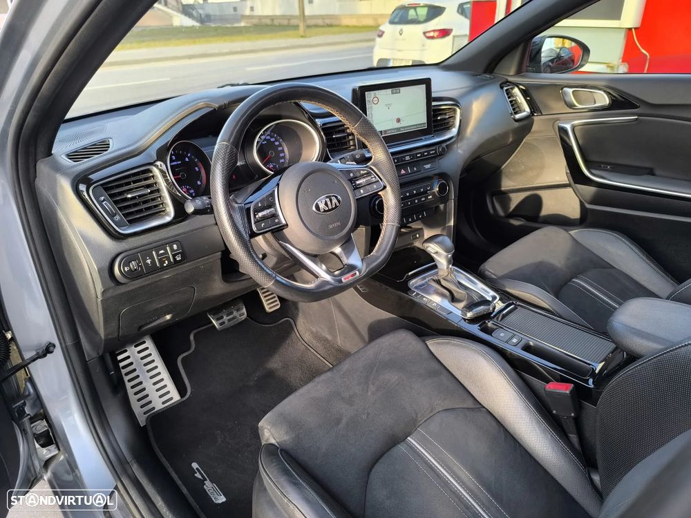 Kia Ceed 1.6 CRDi GT Line 7DCT - 25