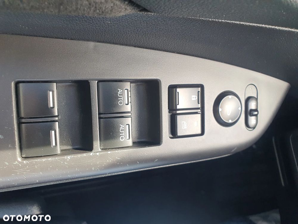 Honda CR-V 2.0i-VTEC 2WD City Edition - 25