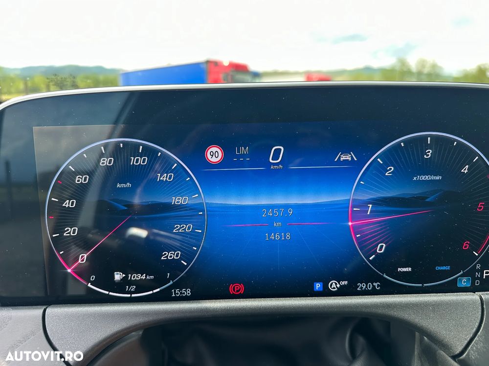 Mercedes-Benz E 220 d 9G-TRONIC AMG Line NIGHT Edition - 11