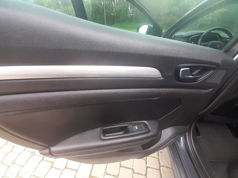 Renault Megane TCe 160 GPF EDC BOSE EDITION - 35