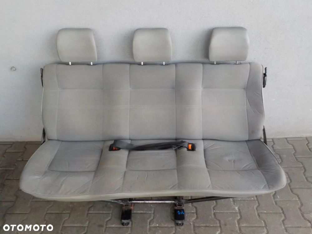 VW T4 FOTEL POTRÓJNY KANAPA ŁAWKA TYŁ TYLNA - 2
