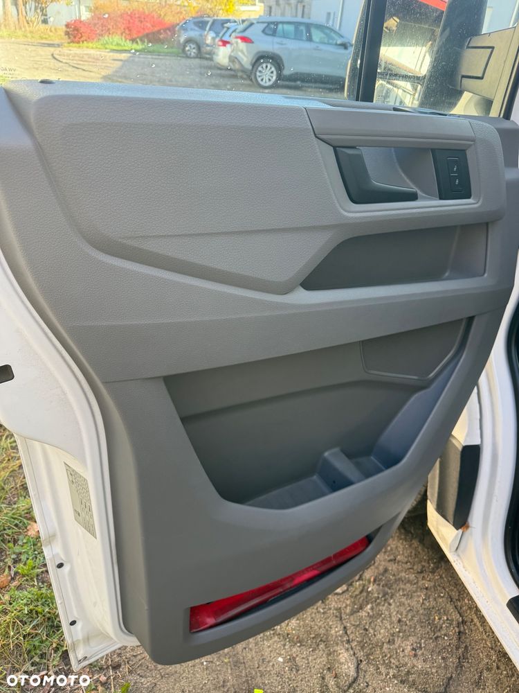 Volkswagen Crafter - 27