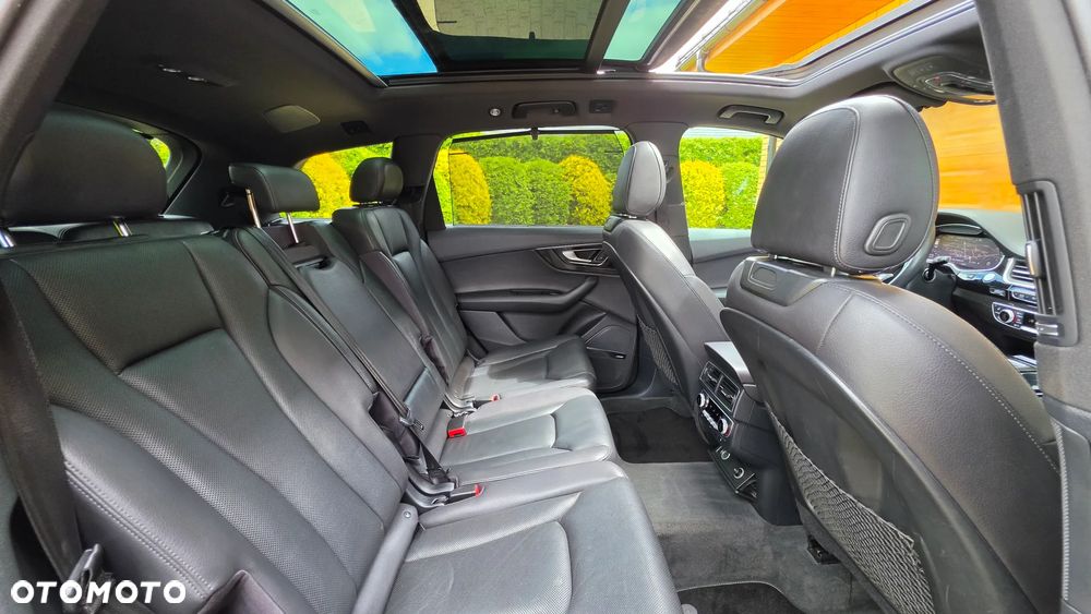 Audi Q7 - 6