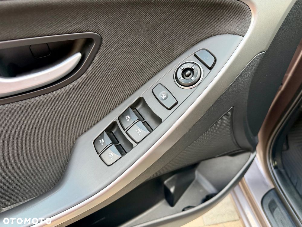 Hyundai i30 1.6 Trend - 14