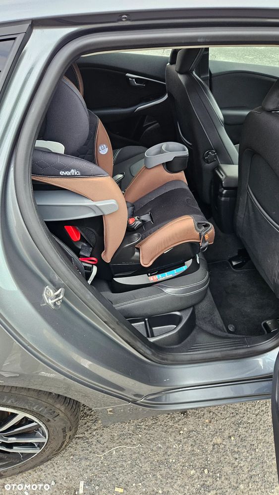 Volvo V40 - 21