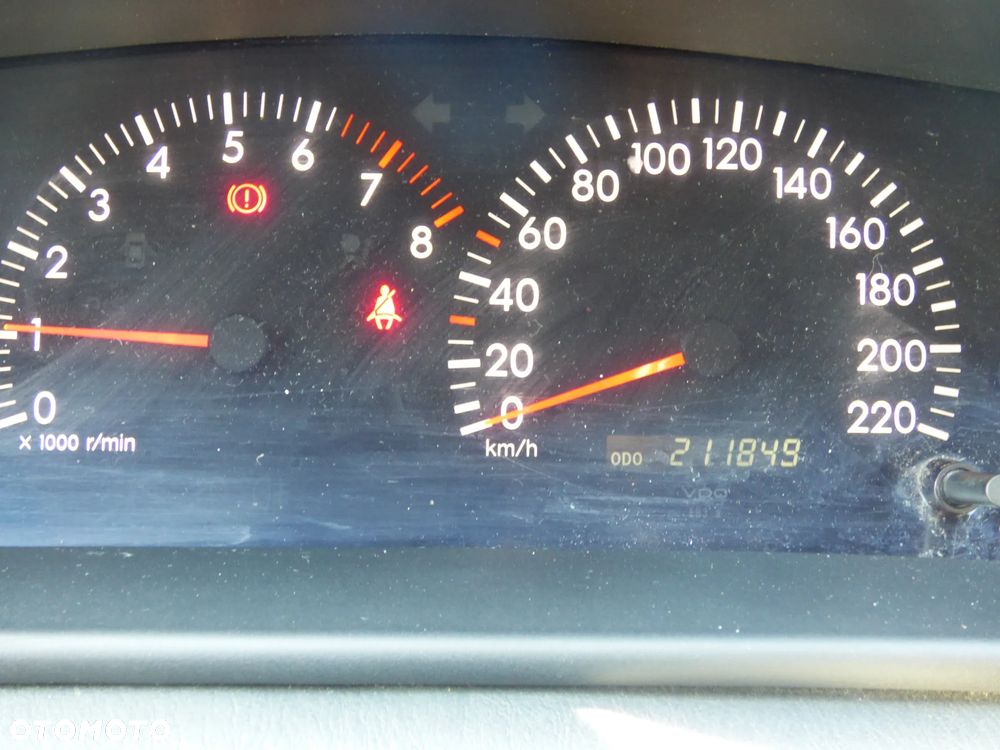 Toyota Corolla 1.6 VVT-i Prestige - 9