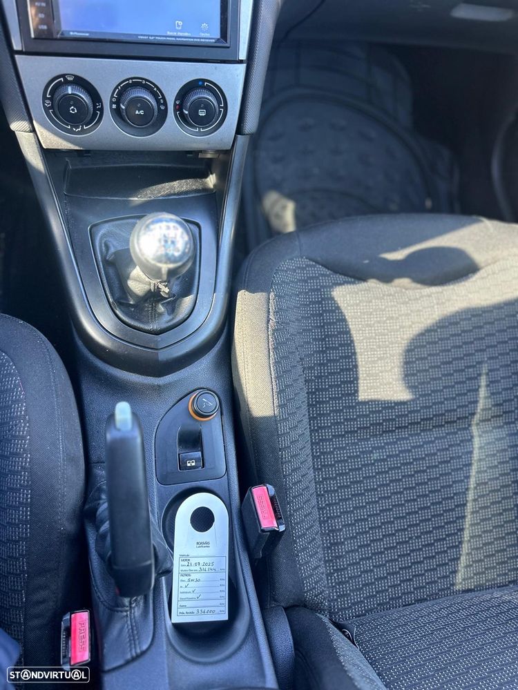 Peugeot 308 SW HDi FAP 110 (Blue Lion) Sport - 7