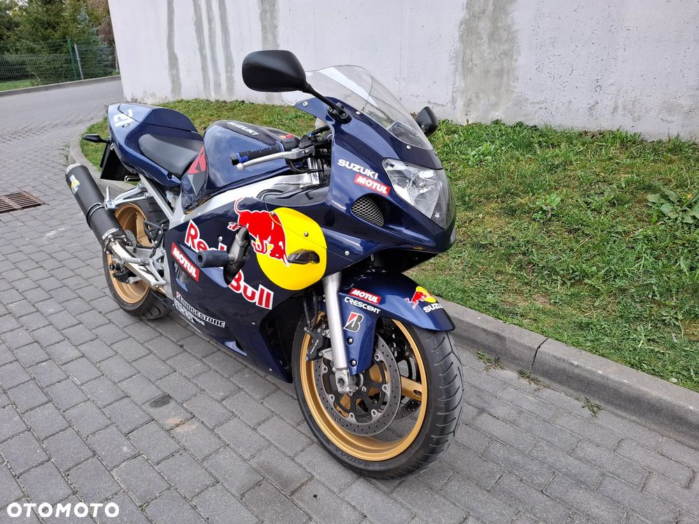 Suzuki GSX-R - 4