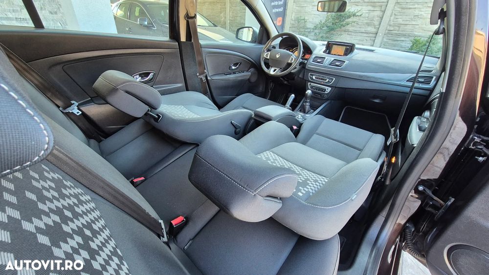 Renault Megane ENERGY dCi 110 Start & Stop Bose Edition - 8