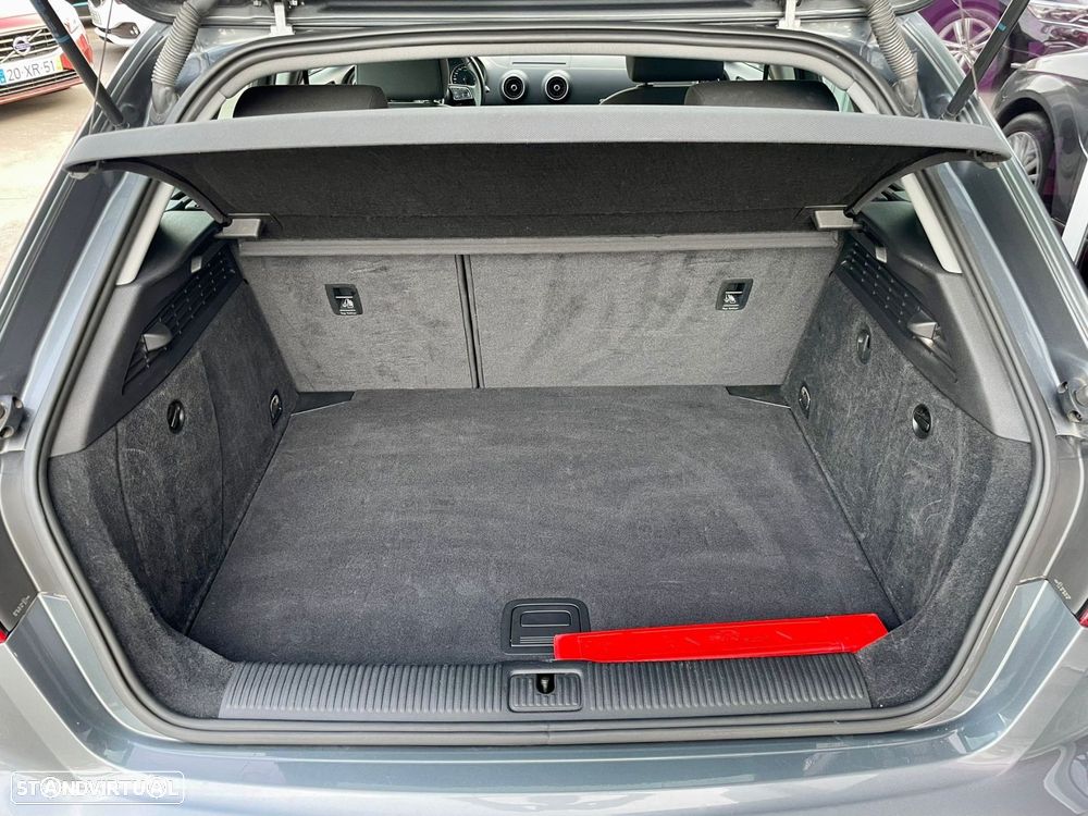 Audi A3 Sportback 1.6 TDI Design - 11
