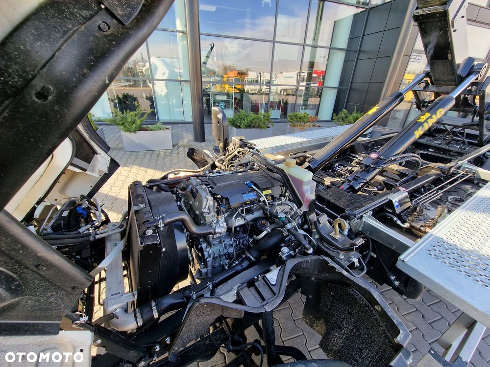 FUSO Canter 9C18 AMT 4x2 - 8