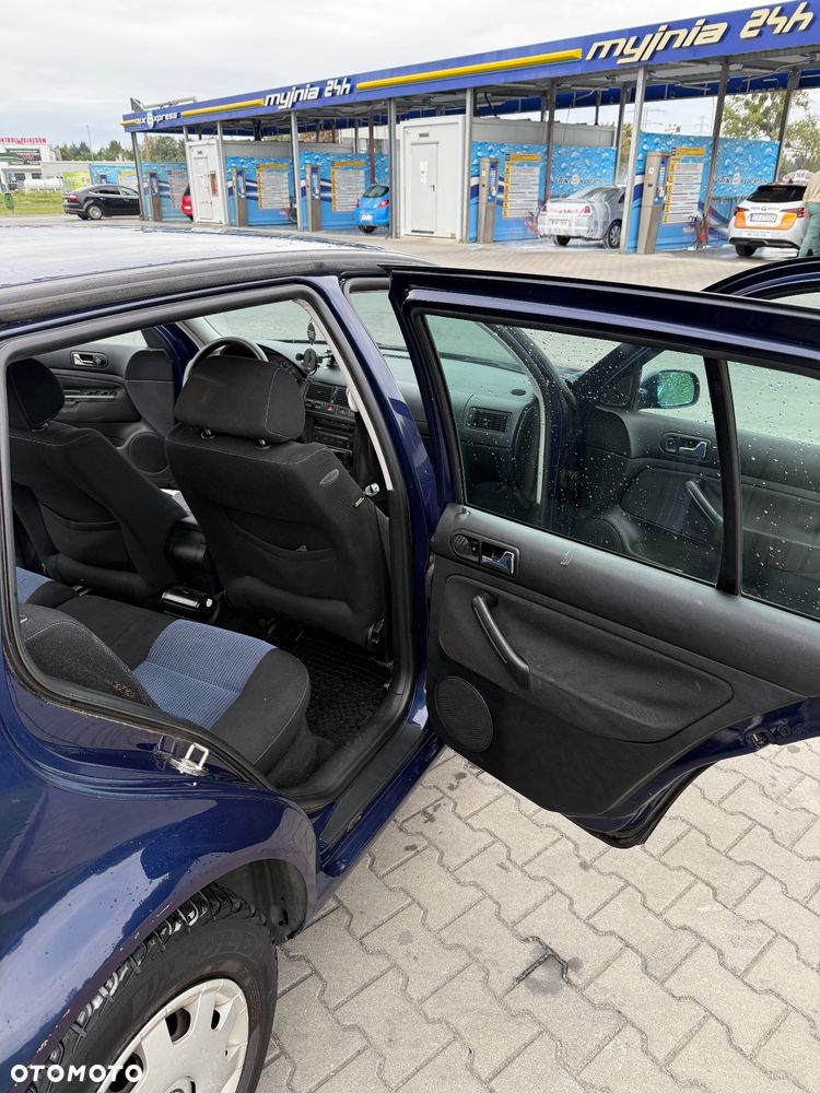 Volkswagen Golf IV 1.6 Basis - 23