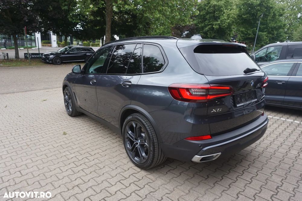 BMW X5 xDrive45e AT PHEV - 3