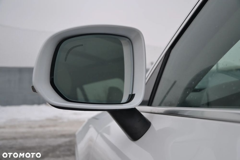 Volvo XC 90 T5 AWD Geartronic Momentum - 13