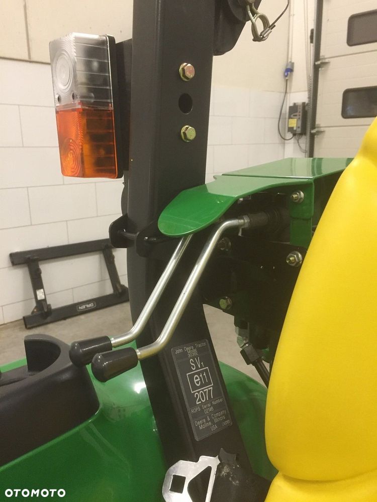 John Deere 3036E - 13