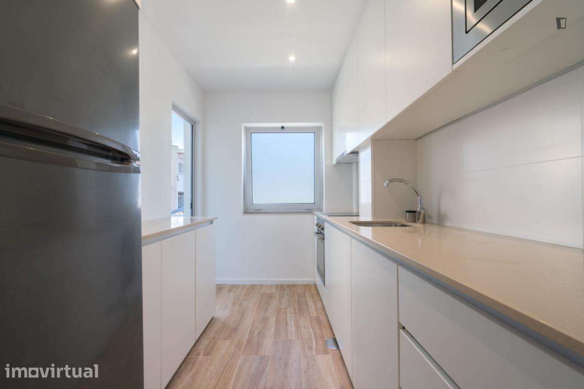 Apartamento com 2 quartos - localizado em Paranhos Porto - Grande imagem: 3/28