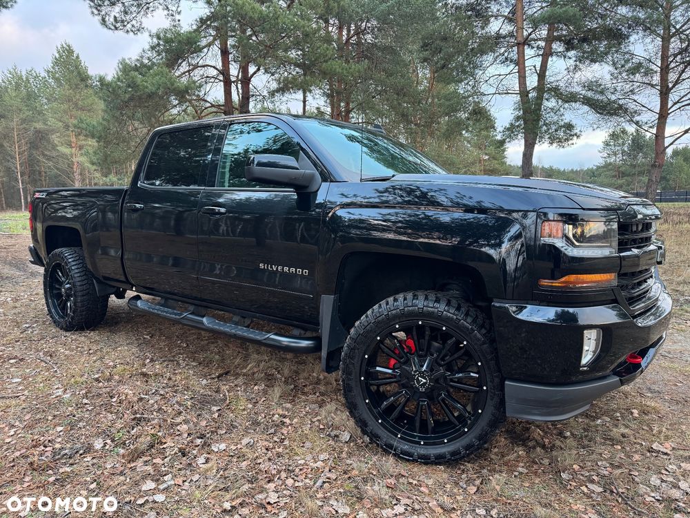 Chevrolet Silverado - 3