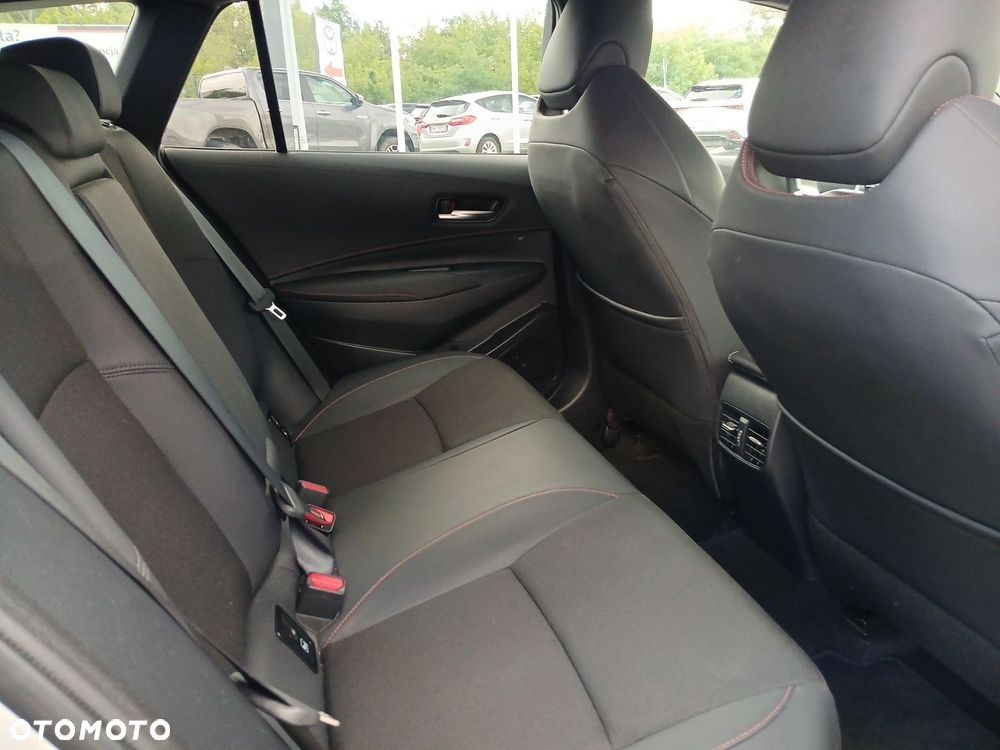 Toyota Corolla 2.0 Hybrid GR Sport Dynamic - 10