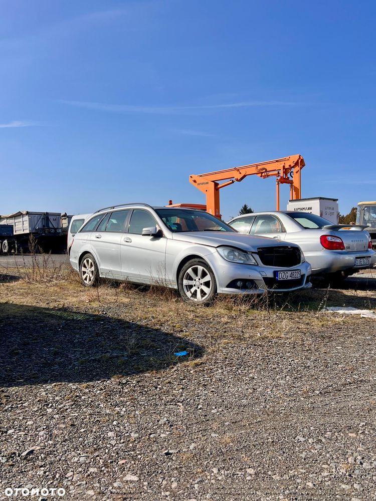 Mercedes-Benz Klasa C 220 CDI BlueEff 4-Matic Avantgarde - 1