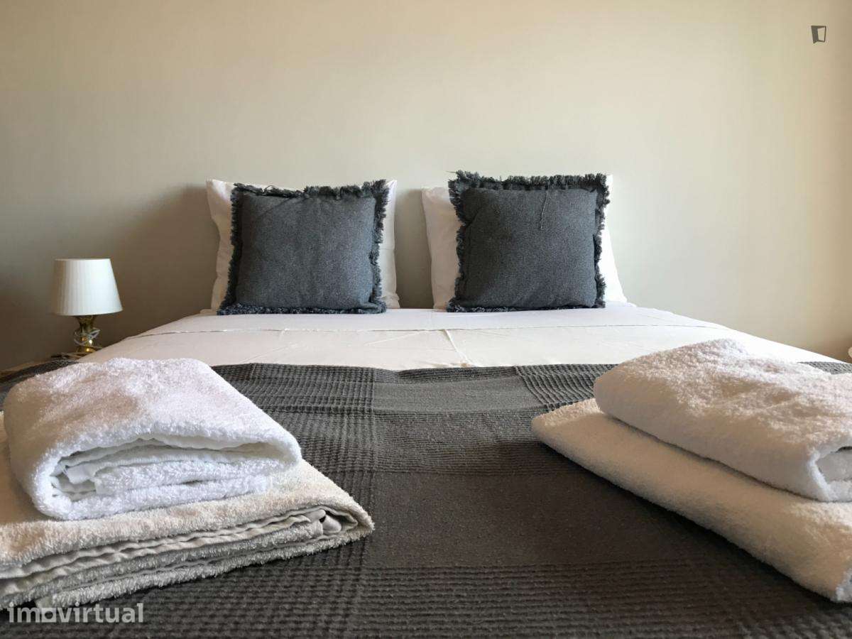 Quarto - localizado em Campolide Lisbon - Grande imagem: 4/16