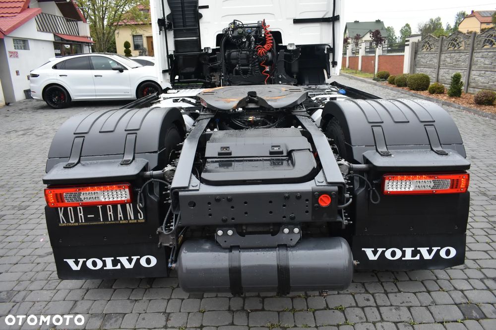 Volvo FH 460 XL // ZABUDOWY MIĘDZYOSIOWE //FULL LED // NOWE OPONY // NAVI // - 18