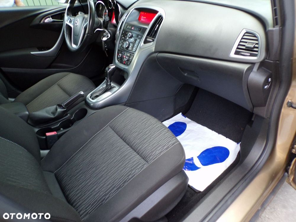 Opel Astra - 33