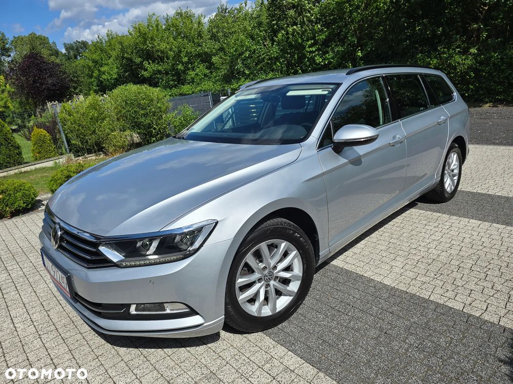 Volkswagen Passat 2.0 TDI (BlueMotion Technology) DSG Comfortline - 29